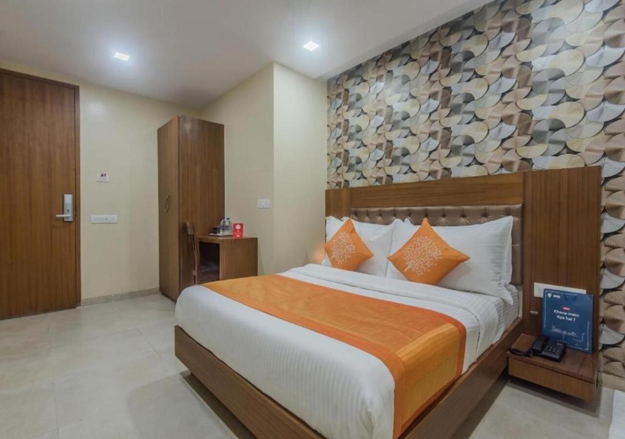 Hotel Arton Regency Near Terminal 2 Airport Мумбаи Экстерьер фото